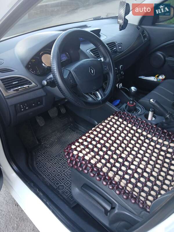 Універсал Renault Megane 2015 в Дніпрі