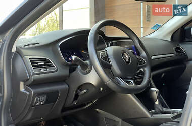 Хэтчбек Renault Megane 2021 в 