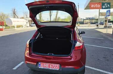 Хэтчбек Renault Megane 2010 в 