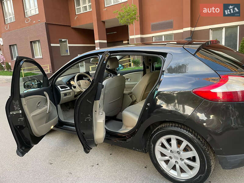 Хэтчбек Renault Megane 2010 в Киеве фото 6 Хэтчбек Renault Megane 2010 в Киеве