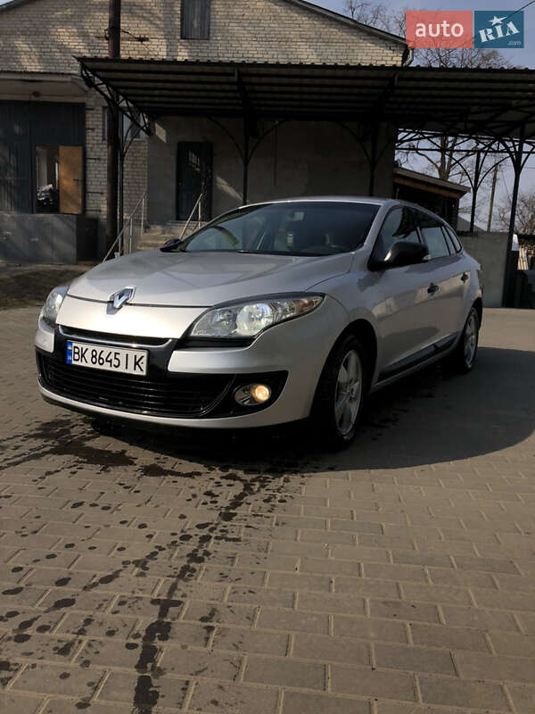 Универсал Renault Megane 2012 в 
