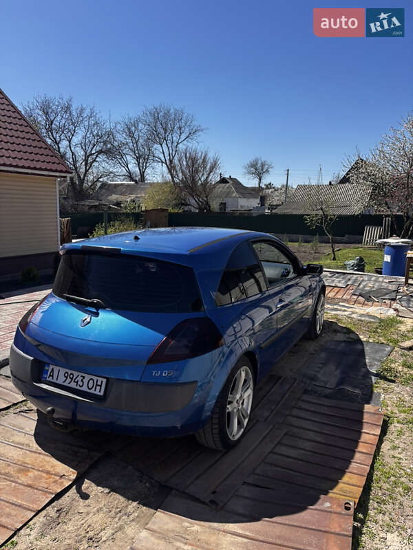 Купе Renault Megane 2003 в Ватутино