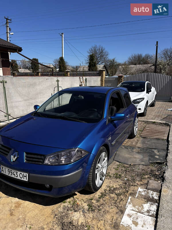 Купе Renault Megane 2003 в Ватутино