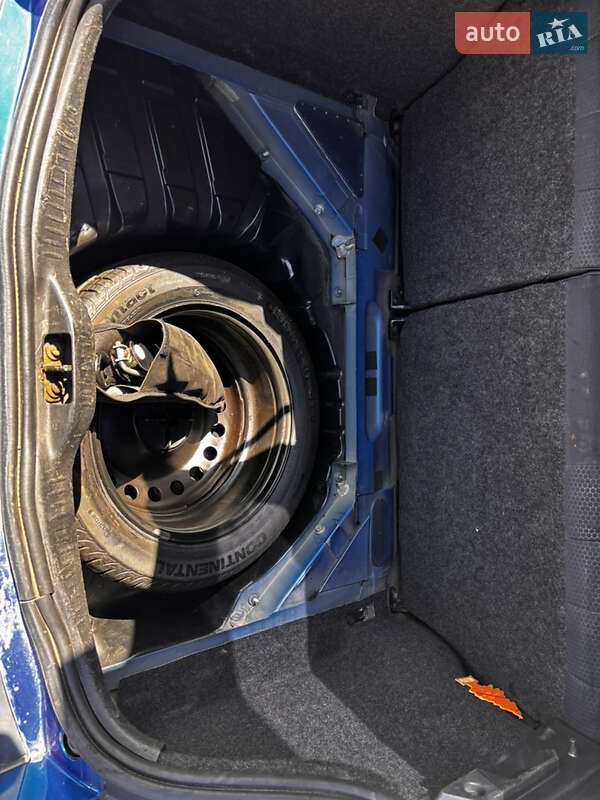 Купе Renault Megane 2003 в Ватутино