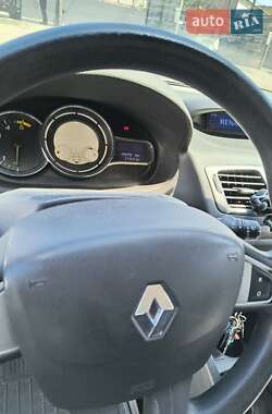 Универсал Renault Megane 2014 в 