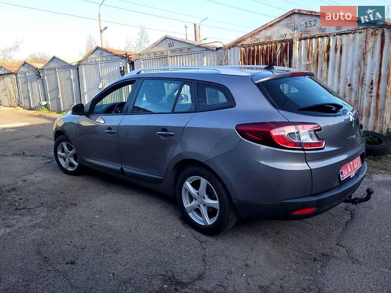 Универсал Renault Megane 2013 в Киеве фото 3 Универсал Renault Megane 2013 в Киеве