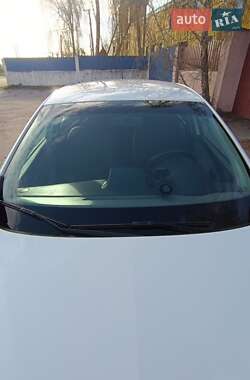 Хэтчбек Renault Megane 2011 в 