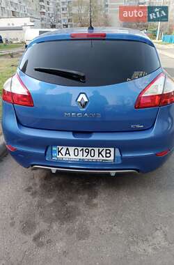 Хэтчбек Renault Megane 2011 в 
