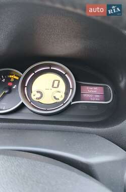 Хэтчбек Renault Megane 2011 в 