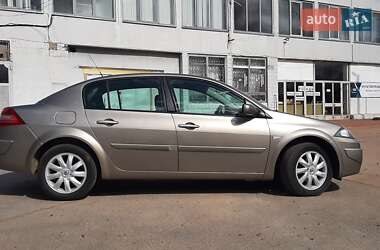 Седан Renault Megane 2009 в 