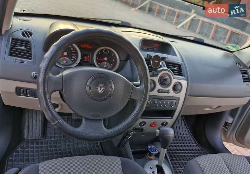 Седан Renault Megane 2004 в Рівному