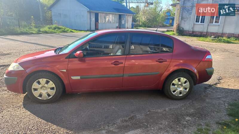 Седан Renault Megane 2006 в Долині