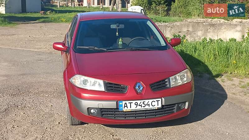 Седан Renault Megane 2006 в Долині