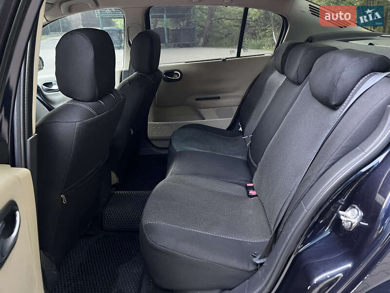 Седан Renault Megane 2007 в Сваляві
