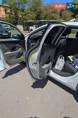 Хэтчбек Renault Megane 2011 в 