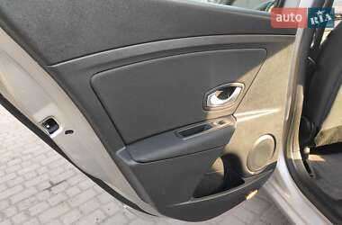 Хэтчбек Renault Megane 2009 в 