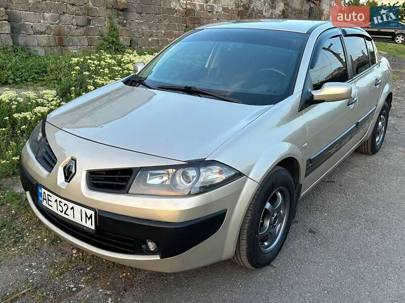 Седан Renault Megane 2008 в Днепре
