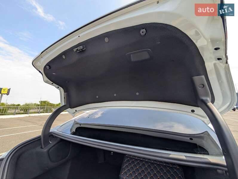 Седан Renault Megane 2020 в Киеве