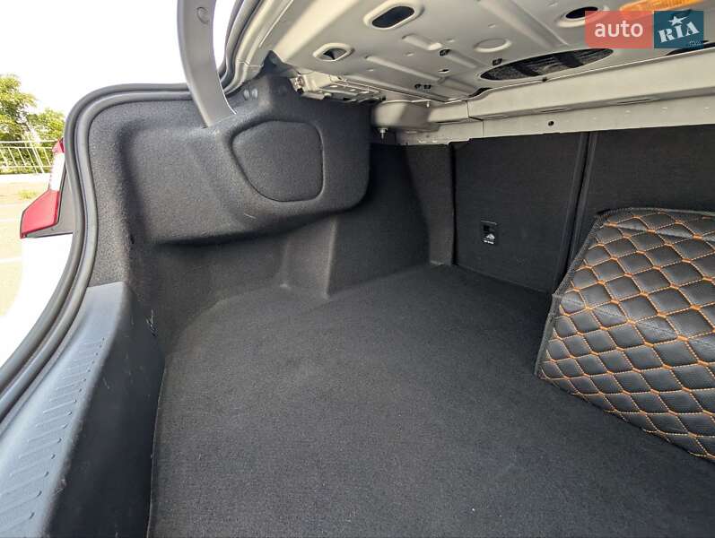 Седан Renault Megane 2020 в Киеве