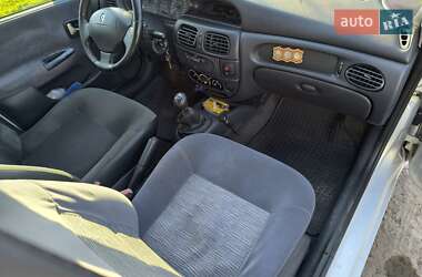 Седан Renault Megane 2003 в 