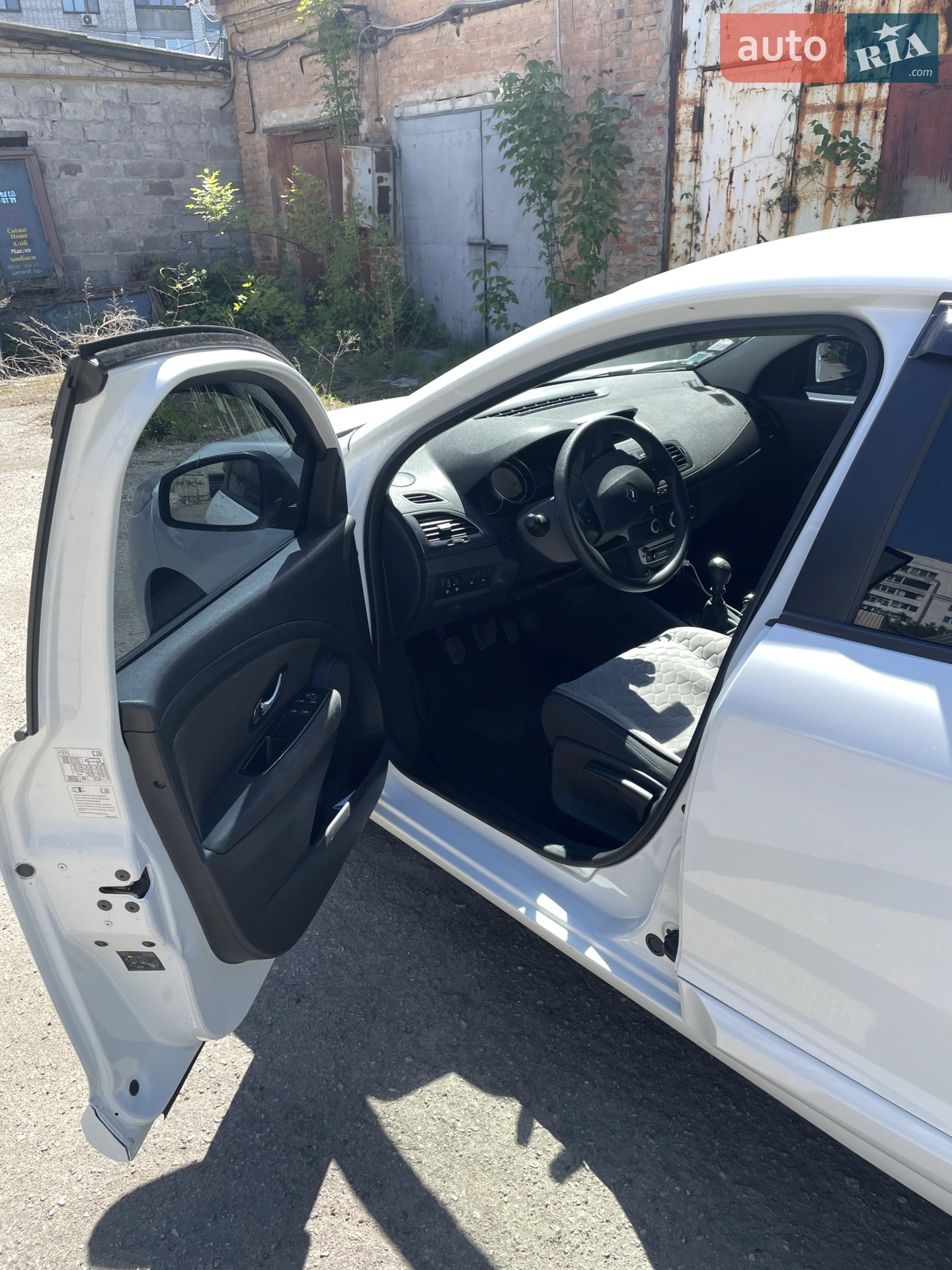 2014 Renault Megane - мініатюра 14