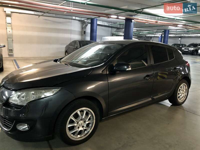 Хэтчбек Renault Megane 2012 в Золотоноше