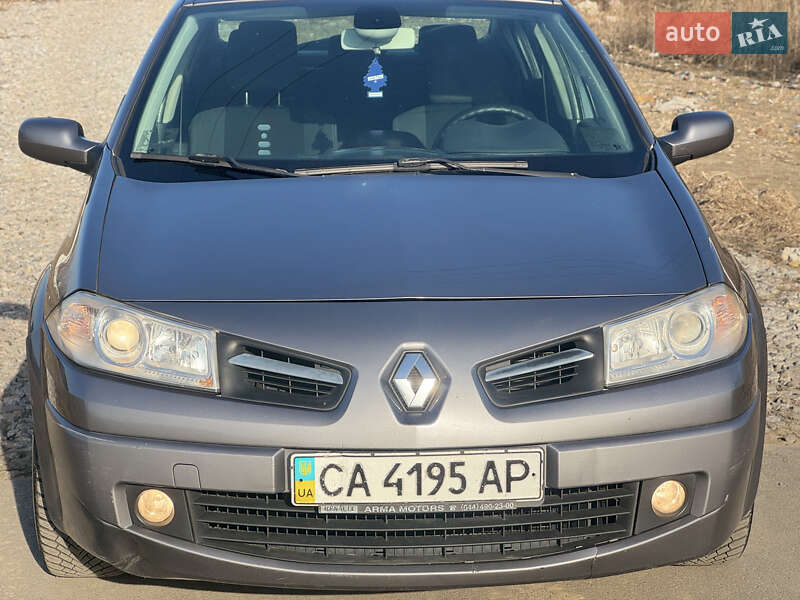Седан Renault Megane 2008 в 