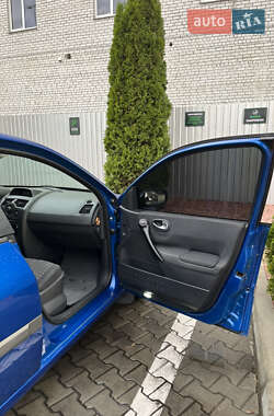 Хетчбек Renault Megane 2006 в 