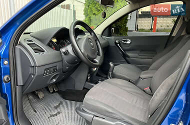 Хетчбек Renault Megane 2006 в 