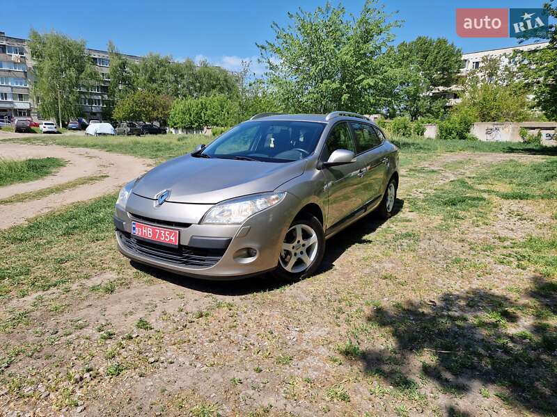 Универсал Renault Megane 2010 в 