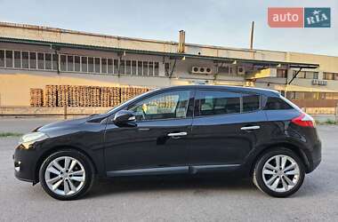 Хэтчбек Renault Megane 2010 в 