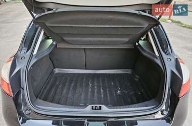 Хэтчбек Renault Megane 2010 в 