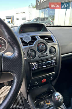 Хэтчбек Renault Megane 2008 в 