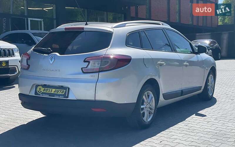 Універсал Renault Megane 2010 в Чернівцях