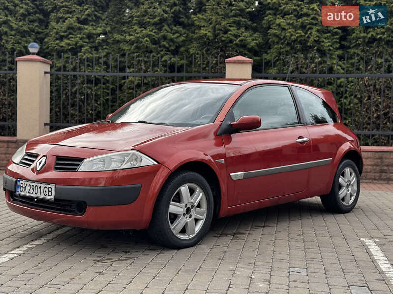 Хетчбек Renault Megane 2005 в 