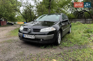 Хэтчбек Renault Megane 2005 в 