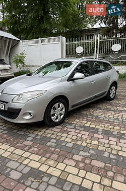 Универсал Renault Megane 2011 в 