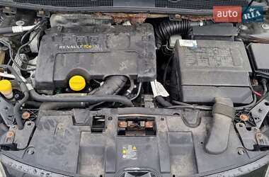 Хэтчбек Renault Megane 2009 в 