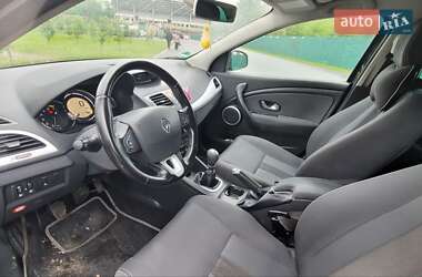 Хэтчбек Renault Megane 2009 в 