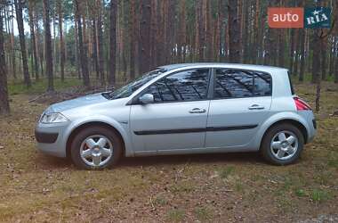 Хэтчбек Renault Megane 2003 в 