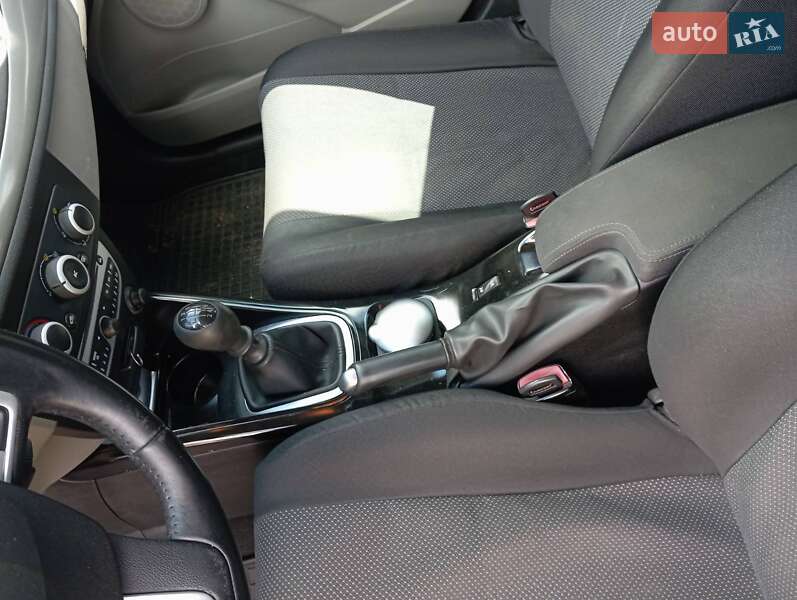 Универсал Renault Megane 2010 в 