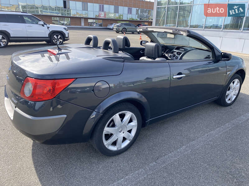 Кабріолет Renault Megane 2006 в 
