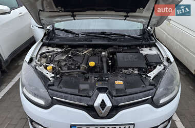 Хэтчбек Renault Megane 2015 в 