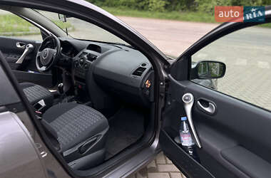 Хэтчбек Renault Megane 2008 в 