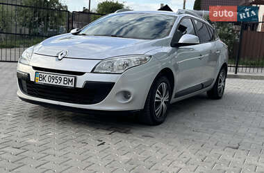 Универсал Renault Megane 2010 в 