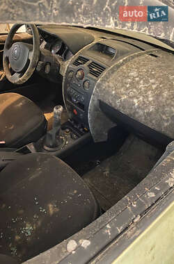 Хэтчбек Renault Megane 2004 в 