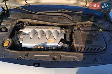 Хетчбек Renault Megane 2004 в 