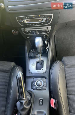 Купе Renault Megane 2011 в 