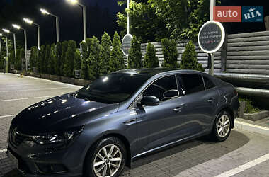 Седан Renault Megane 2020 в 