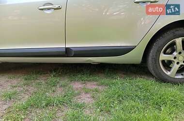 Универсал Renault Megane 2010 в 
